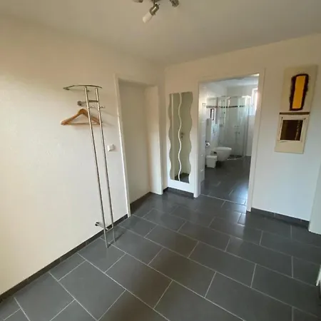 Haus 4